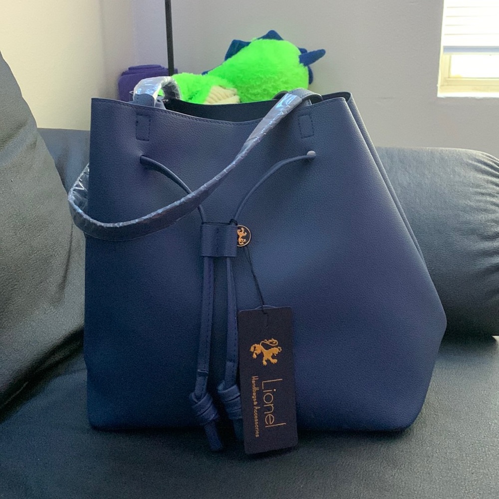 Lionel Handbag (New with tags!)(Vegan)